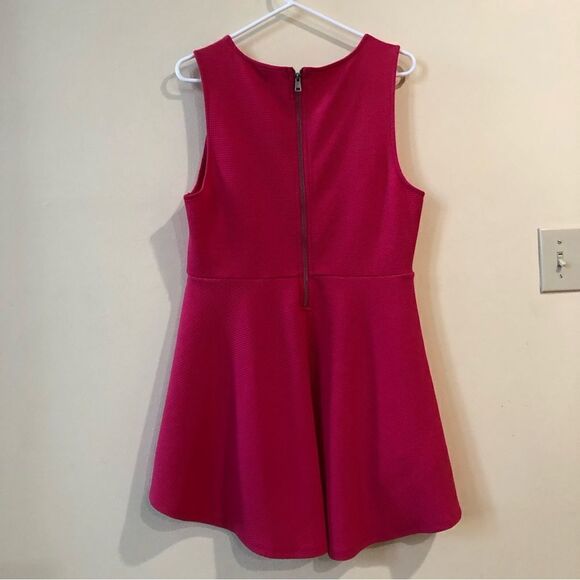 Torrid Fuchsia Pink Textured Ponte Hi-Lo Peplum Top - Picture 6 of 7